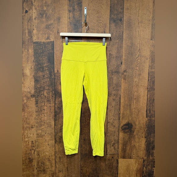 Lululemon Align High-Rise Pant 25"
Yellow Serpentine size 6 EUC - Picture 2 of 6
